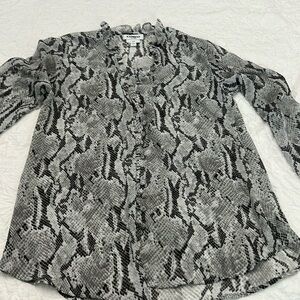 Ladies leopard print sheer dress shirt